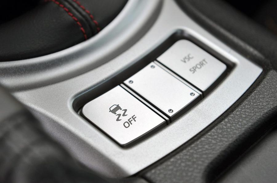  Scion FR-S 2013 года  (фото 154 из 192)
